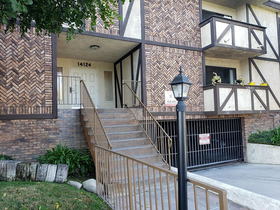 1st image of 14124 Burbank Blvd #105