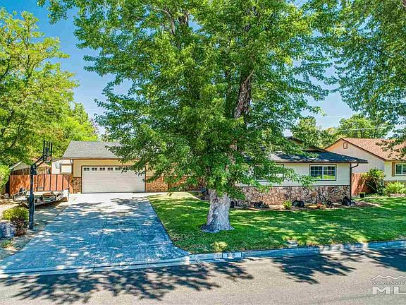 3rd image of 1609 Wildrose Dr