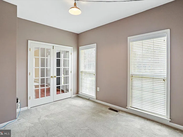 319 Morlyn Dr — Photo 19