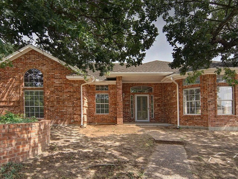 1st image of 105 Country Brook Ct