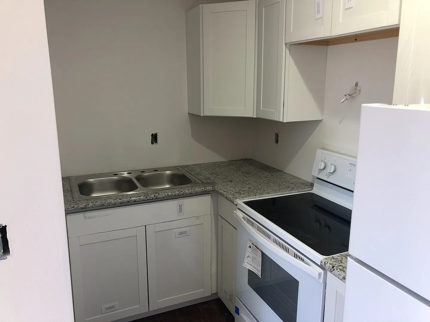 13014 LLC - Clear Lake Apartments — Photo 3