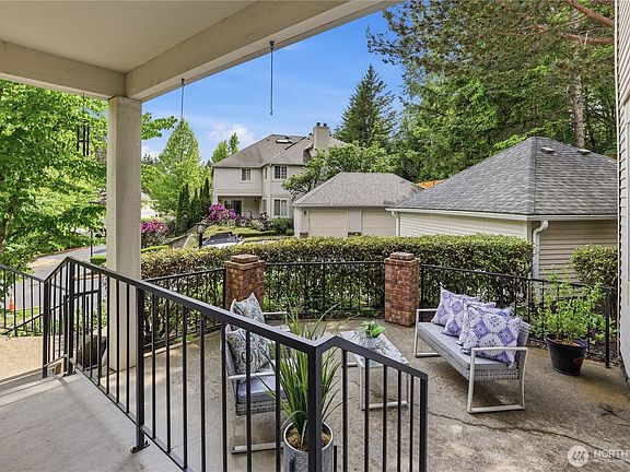 4th image of 10909 Avondale Road NE #T177