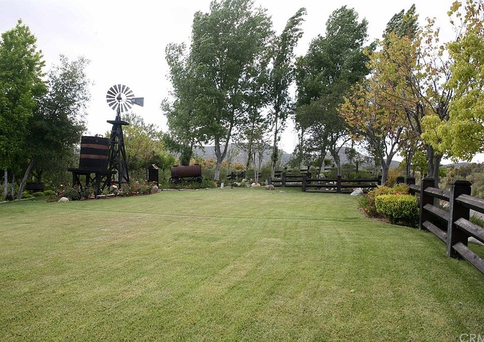 2nd image of 23725 Carancho Rd