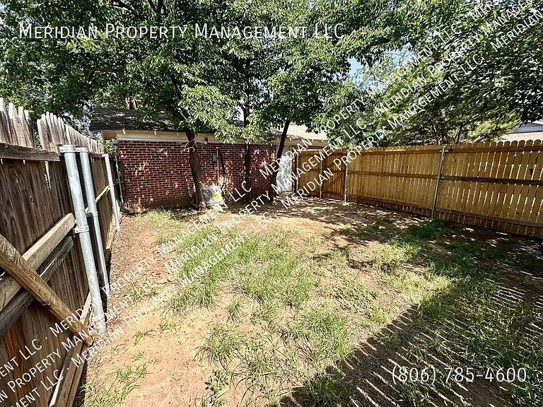 1503 Avenue T — Photo 10