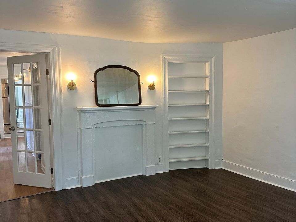 1st image of 394 4th St #1
