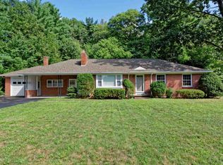 22 Jennifer Rd, Glenville, NY 12302