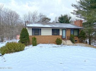 139 Yellow Birch Ln, Long Pond, PA