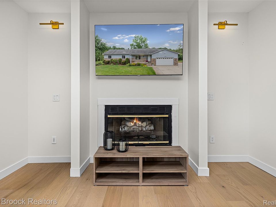2000 Matthew St, photo 24
