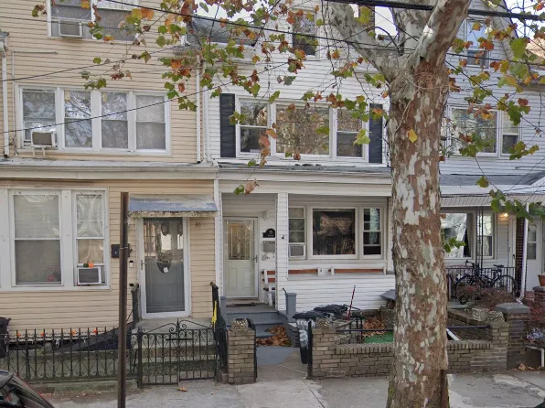 35 Courthouse Place image 1 of 16