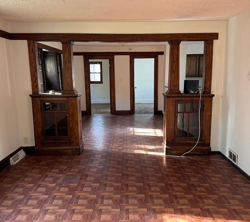1st image of 203 Howard Ave #1