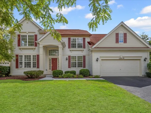 1509 Eric Ln, Libertyville, IL 60048