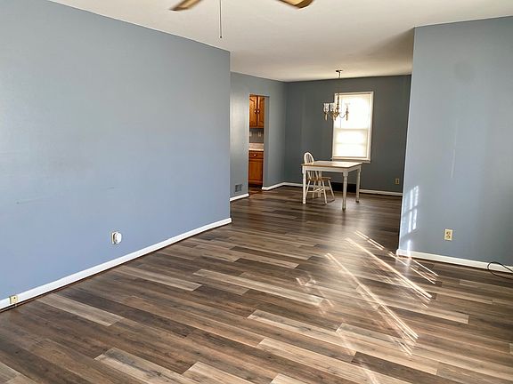 5th image of 1301 Coles Blvd