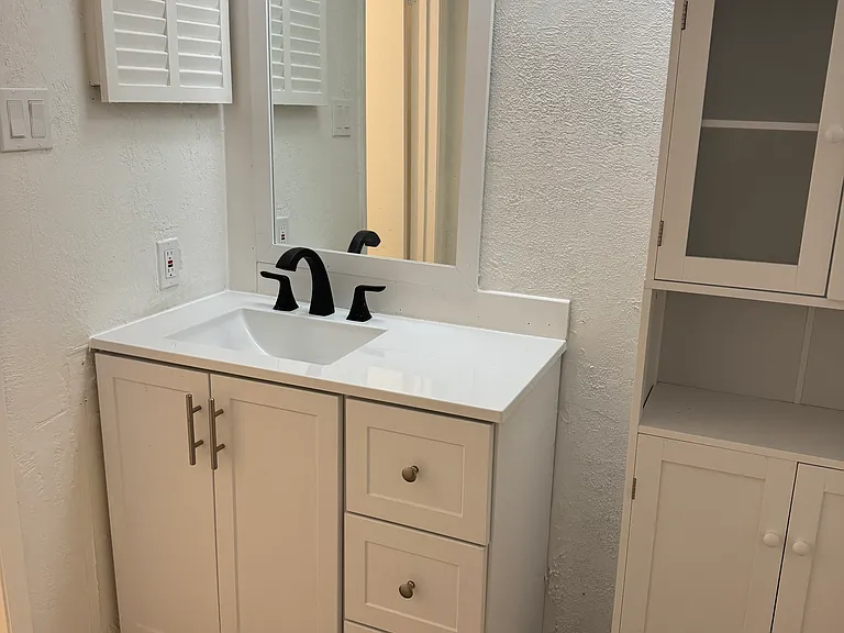5212 Fleetwood Oaks Ave #102 — Photo 10