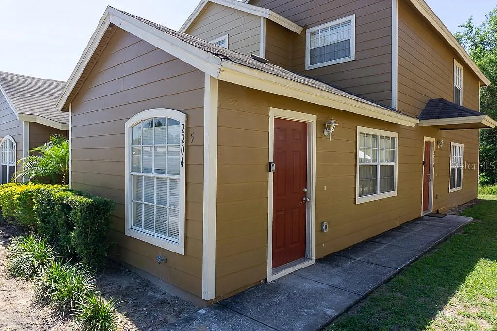 1 bed, 1.0 bath, 500 sqft, $950 — Photo 2