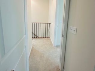 1001 Greenwich Dr #1001, Princeton Junction, NJ 08550