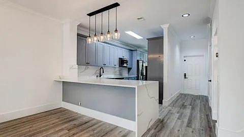 6784 Via Regina — Photo 1