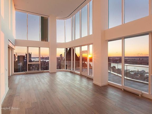 4th image of 242 W 53rd St Frnt 1