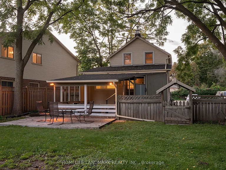 2174 New St — Photo 27