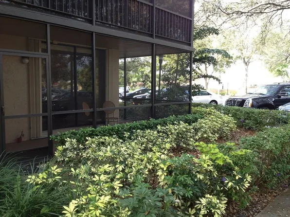 3800 N Hills Dr APT 109, Hollywood, FL 33021