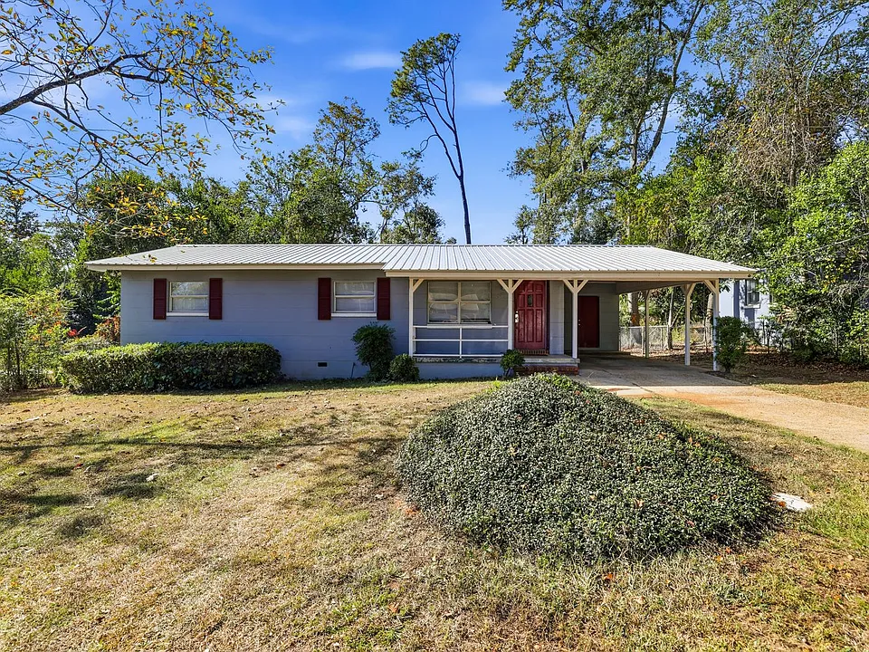 204 Juniper Dr
