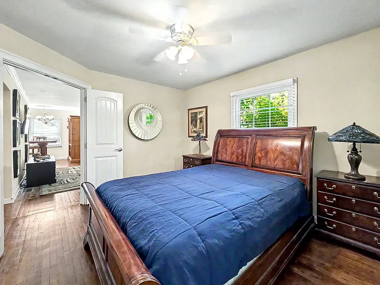 1804 Sumter St NW — Photo 17