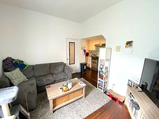 Rented by REAL New York | media 15