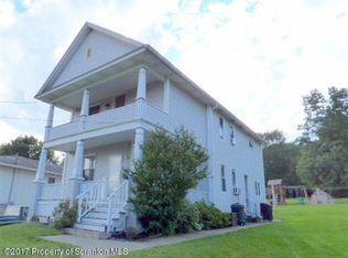 157 7th St, Blakely, PA 18447