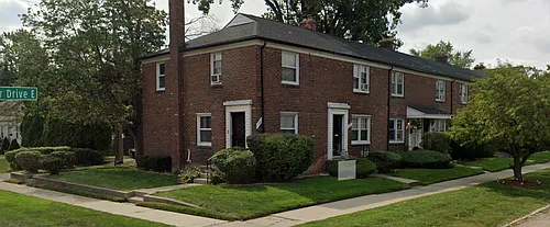 1786 E Outer Dr Photo 1