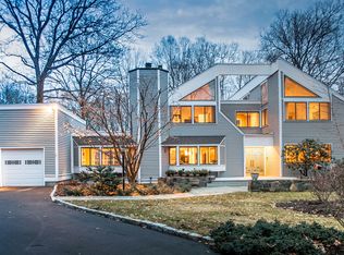 24 Dillman Ct, Ridgefield, CT 06877