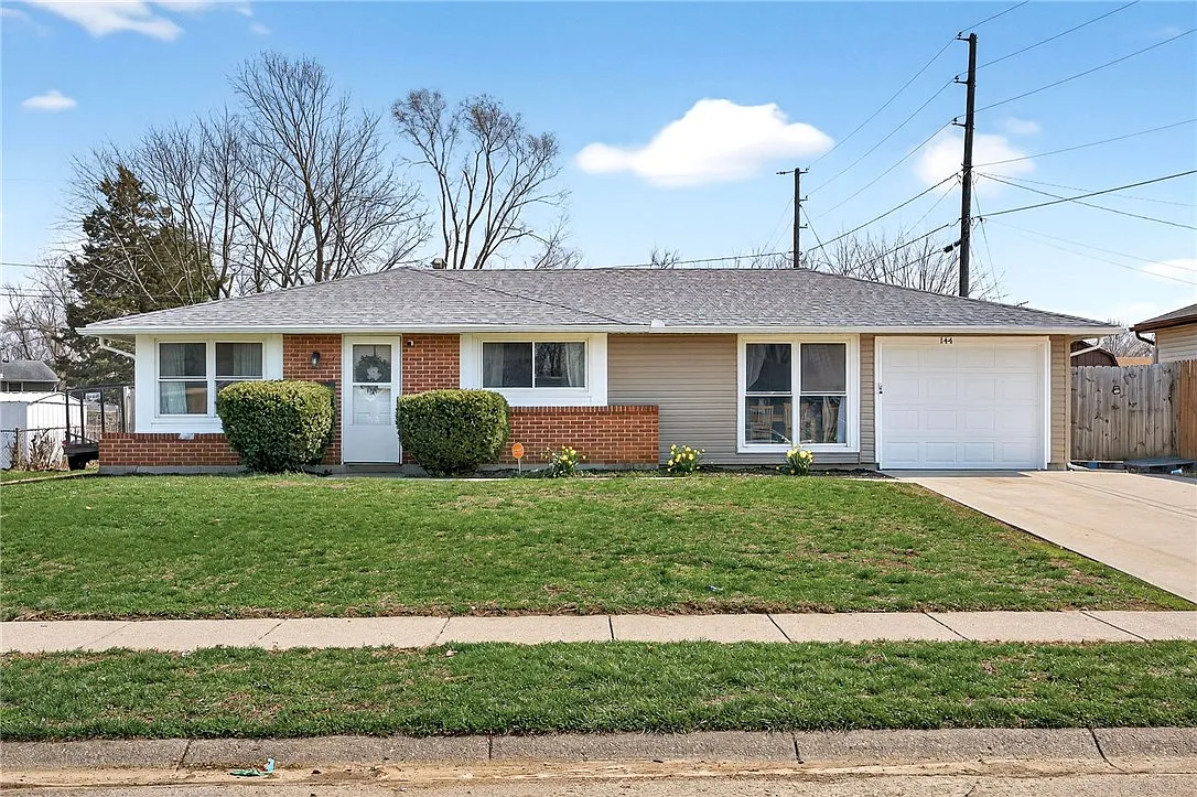 144 Stratmore St photo 1