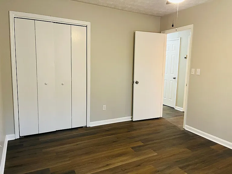 145 Pine Ter — Photo 24