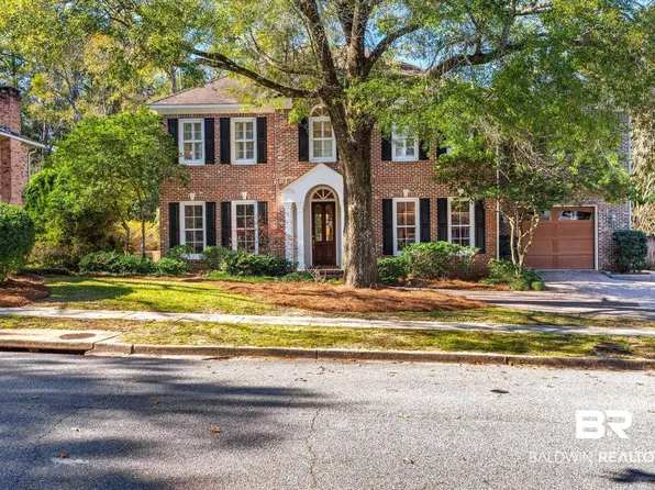 212 Lakewood Dr W, Mobile, AL 36608