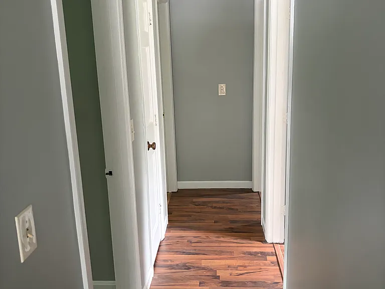 25 White Pine Ave — Photo 1