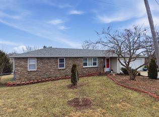 5960 N Oakland Gravel Rd, Columbia, MO 65202