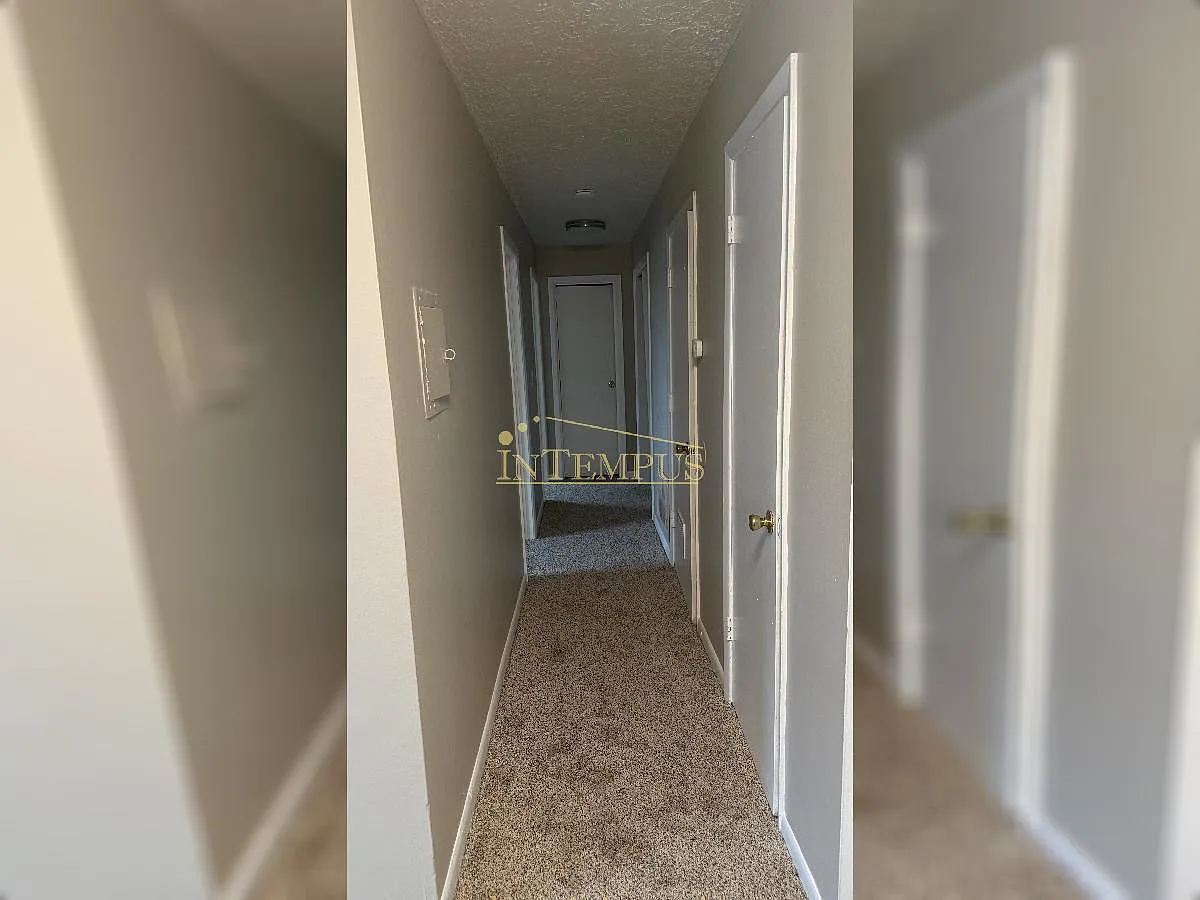 3 bed, 1.5 bath, 1280 sqft, $1,425 — Photo 2