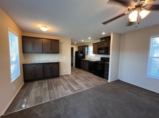 5264 Cromwell Ct #18, Sterling Heights, MI 48310