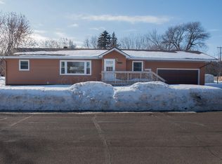 1080 Railway St, Enderlin, ND 58027