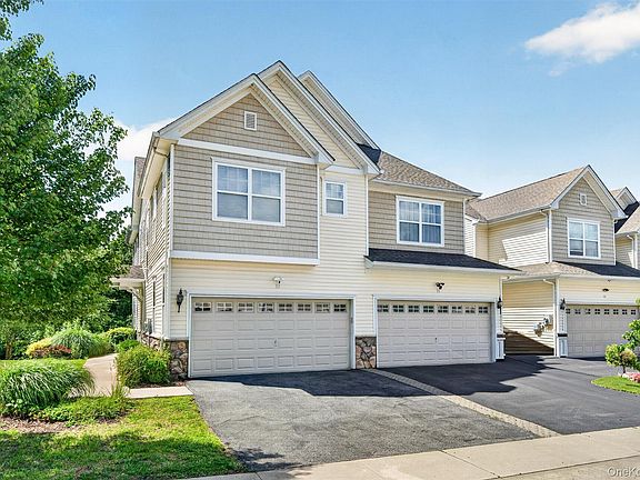 2nd image of 37 Meadow View Drive