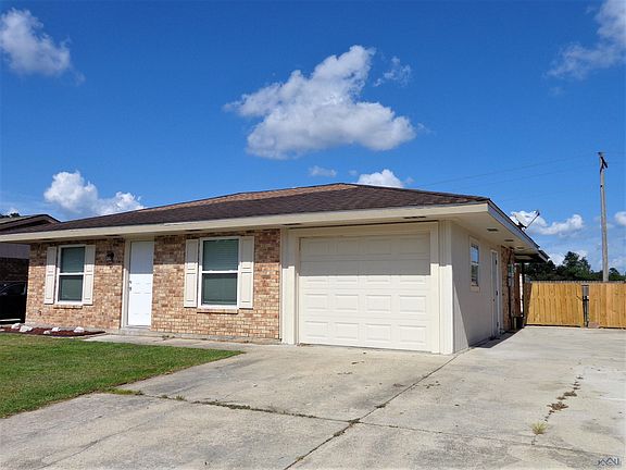 3rd image of 306 Cypress Village Dr