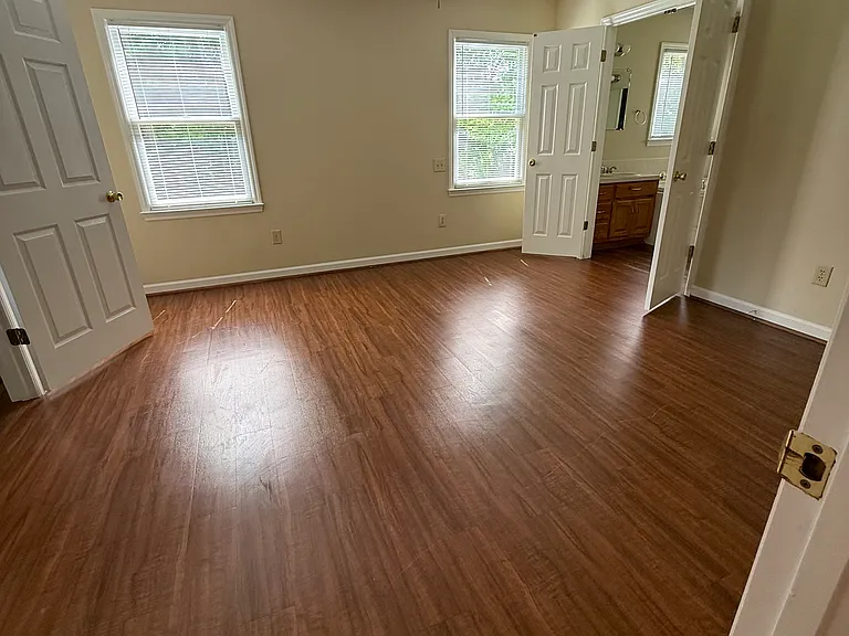 1085 Terry Ln — Photo 14