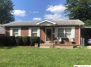 8123 Valley Rd, La Vista, NE 68128