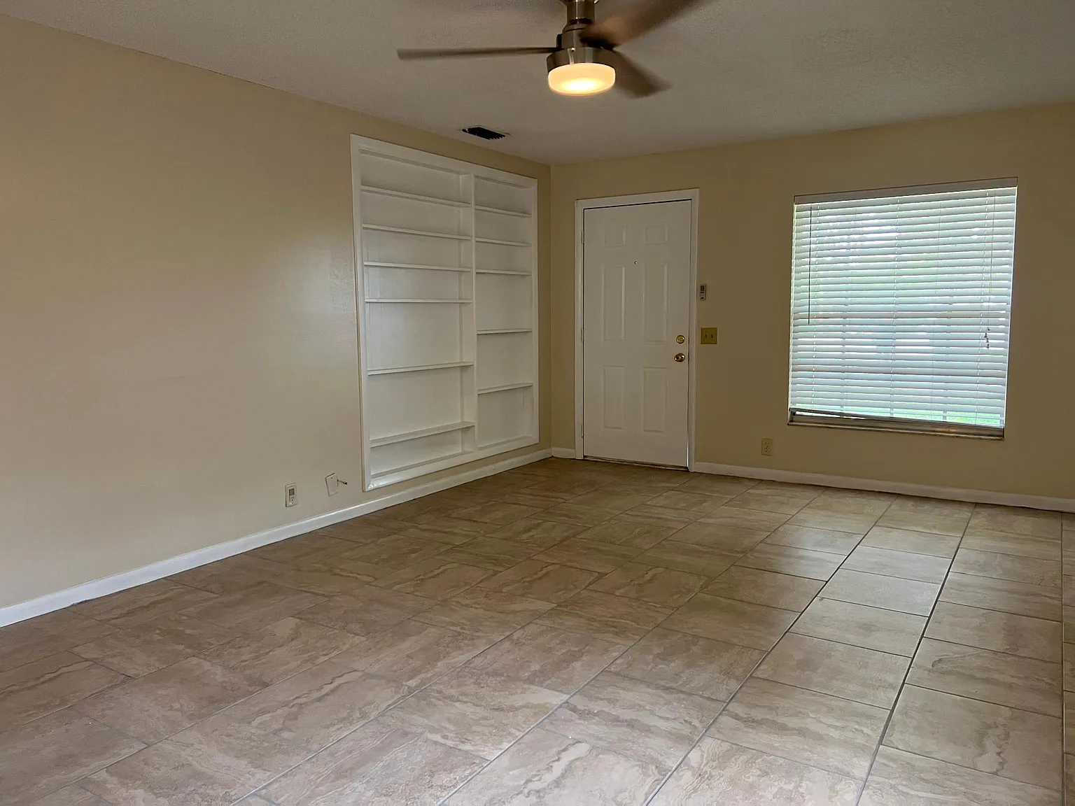 2 bed, 1082 sqft, $1,450 — Photo 4