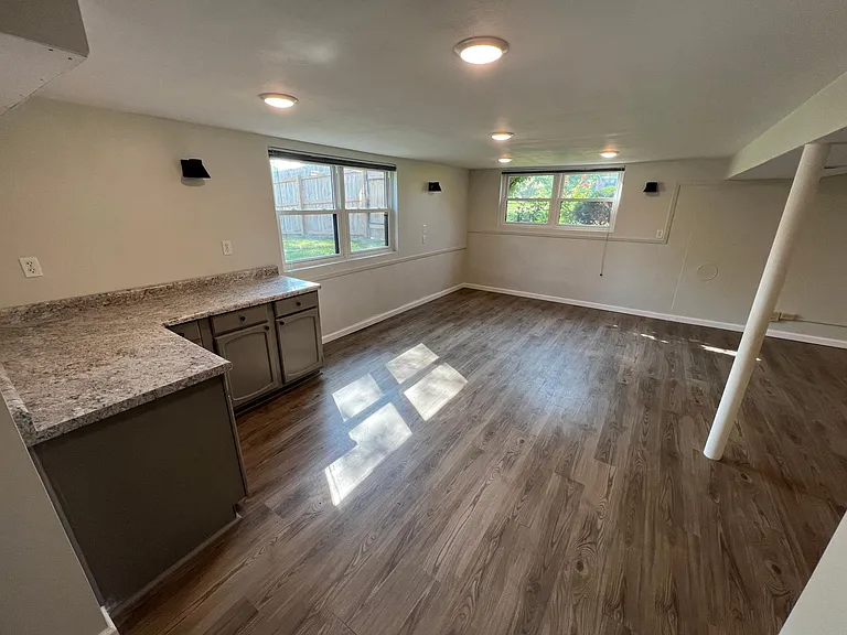 800 N West Park Ln — Photo 19
