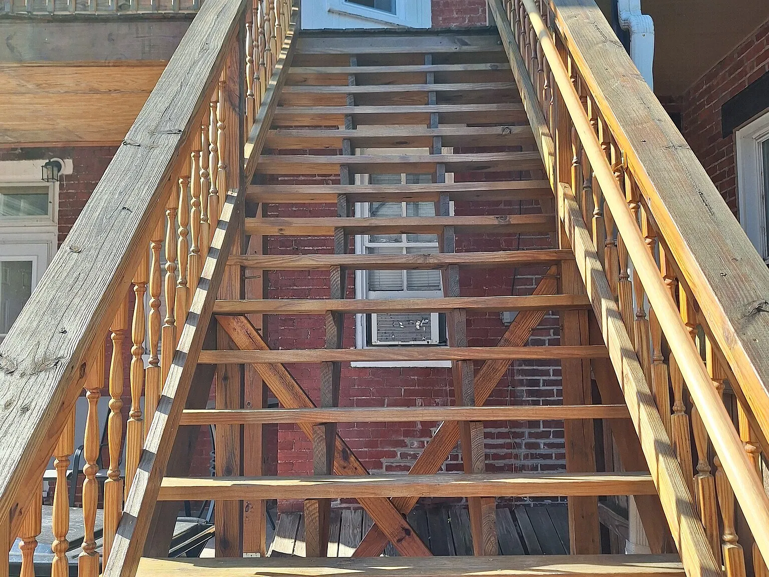 3 bed, 1200 sqft, $1,400 — Photo 4