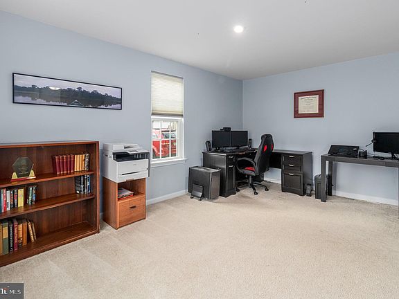 4th image of 9909 Cedarmass Cir