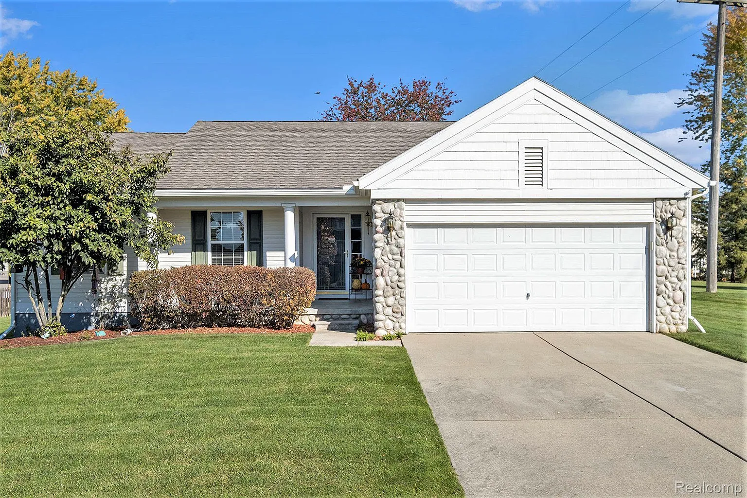 171 Kathy Cir photo 1