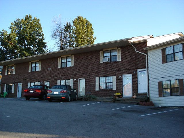 2nd image of 204 Michelle Ave APT J
