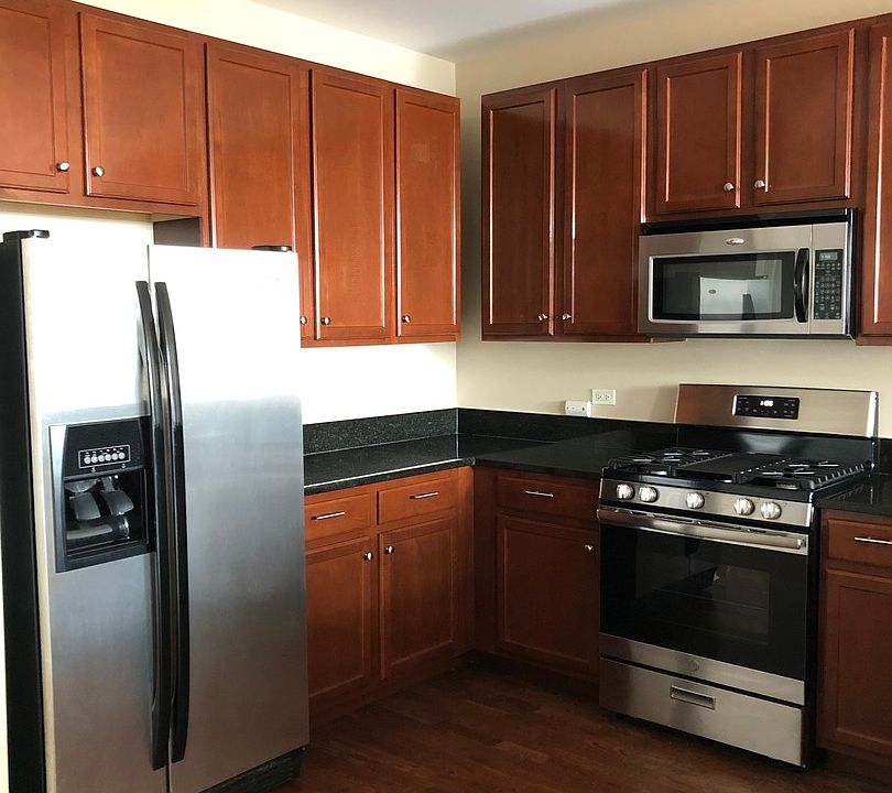 1st image of 1600 S Prairie Ave Unit 1608