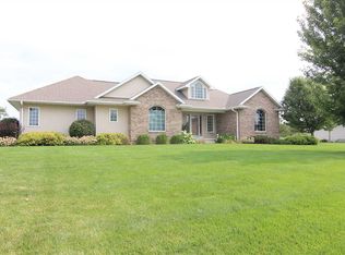 810 Fox Ridge Rd, Dike, IA 50624