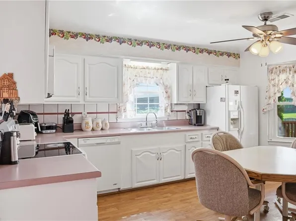 229 S Newtown Rd, Norfolk, VA 23502